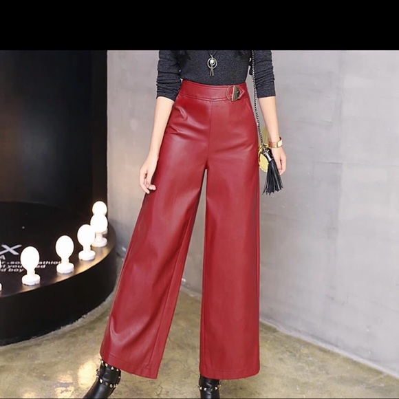 Leather pu Pants - Picture 2 of 2